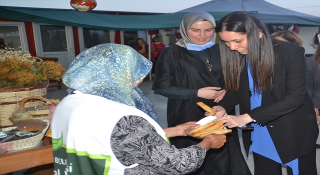 AK Parti Genel Başkan Yardımcısı Karaaslan, Edirne’de Yöresel Ürünler Pazarı’nı ziyaret etti