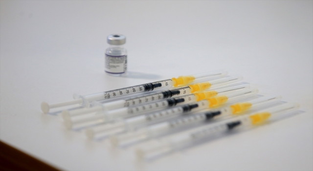 Trakya’da aşı merkezlerinde ”hatırlatma dozu” yoğunluğu sürüyor